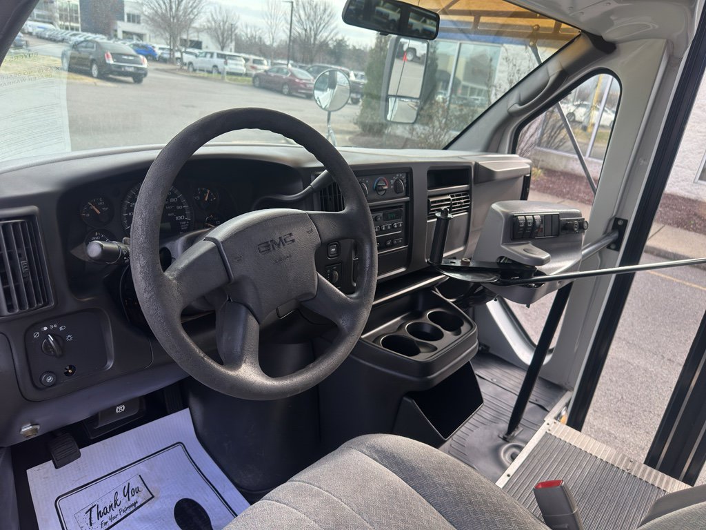 Used 2004 GMC Savana 3500 w/ School Bus Package image 10