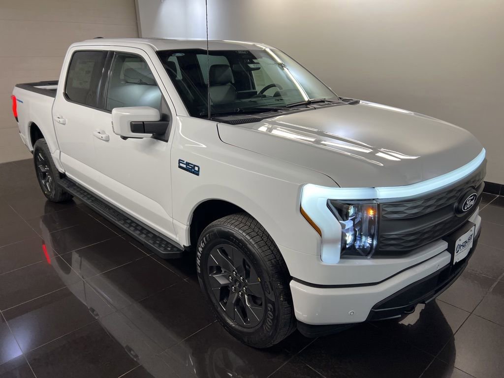 New 2025 Ford F150 Lightning Lariat