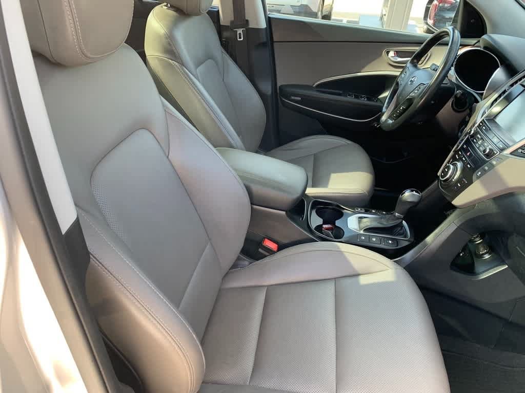 Used 2017 Hyundai Santa Fe Limited AWD/4WD image 13