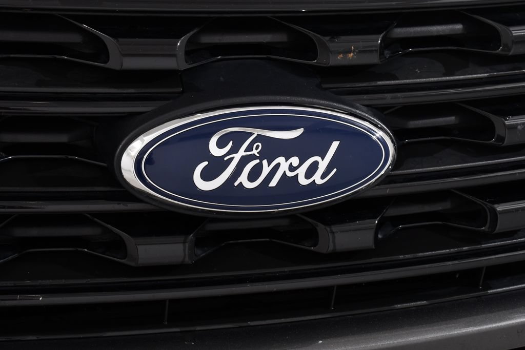 Used 2017 Ford Explorer Sport w/ Equipment Group 401A AWD/4WD image 22
