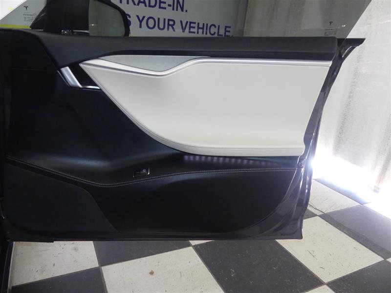 Used 2017 Tesla Model S 75D image 23