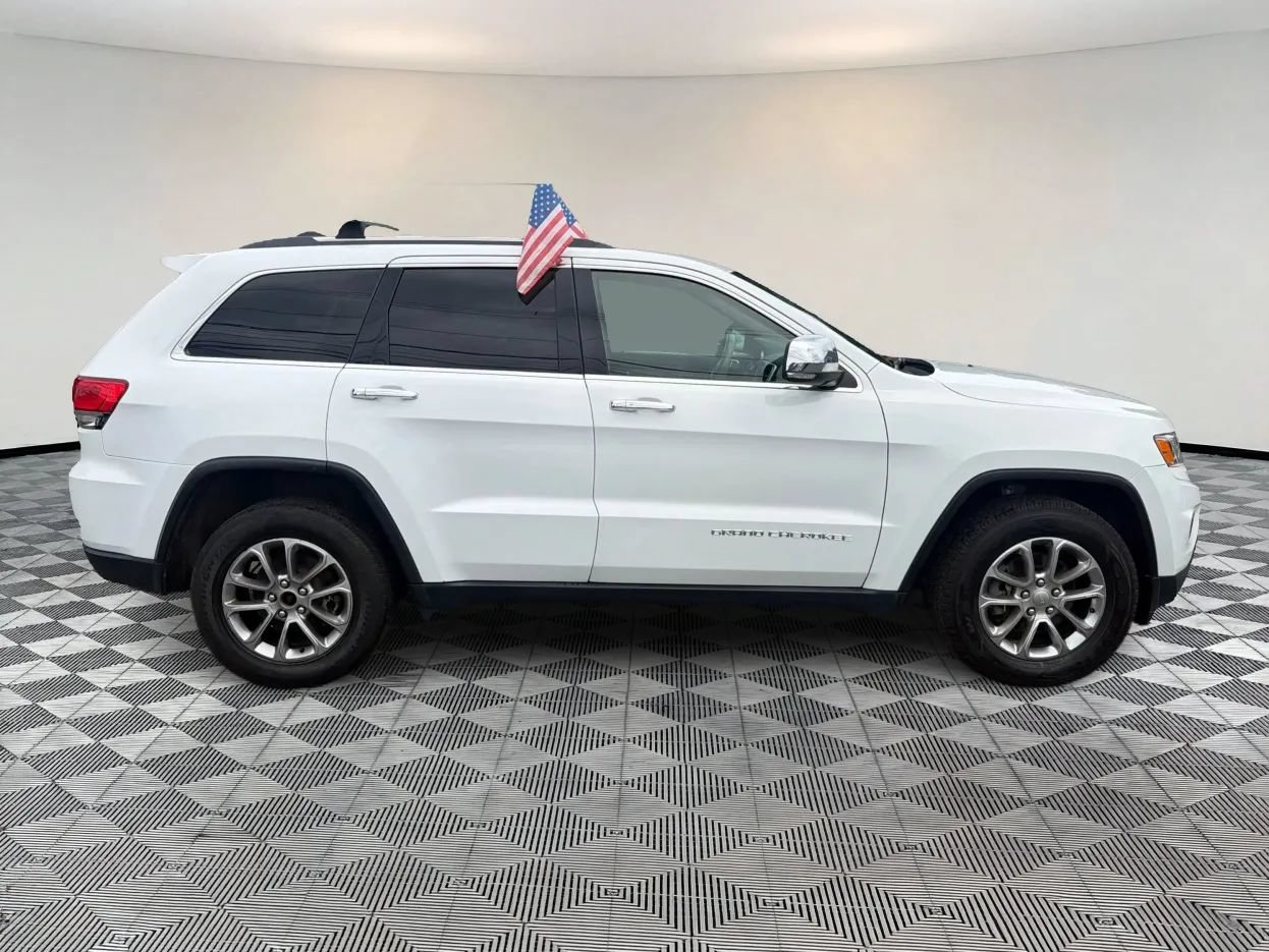 Used 2016 Jeep Grand Cherokee Limited AWD/4WD image 8