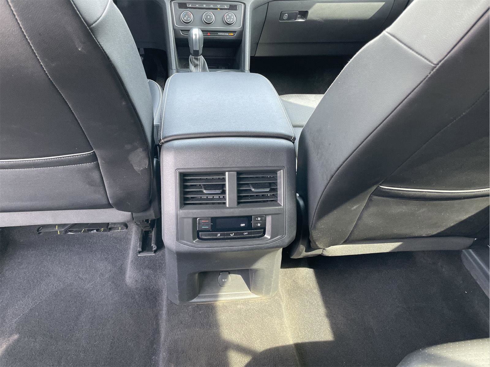 Used 2023 Volkswagen Atlas SE image 19