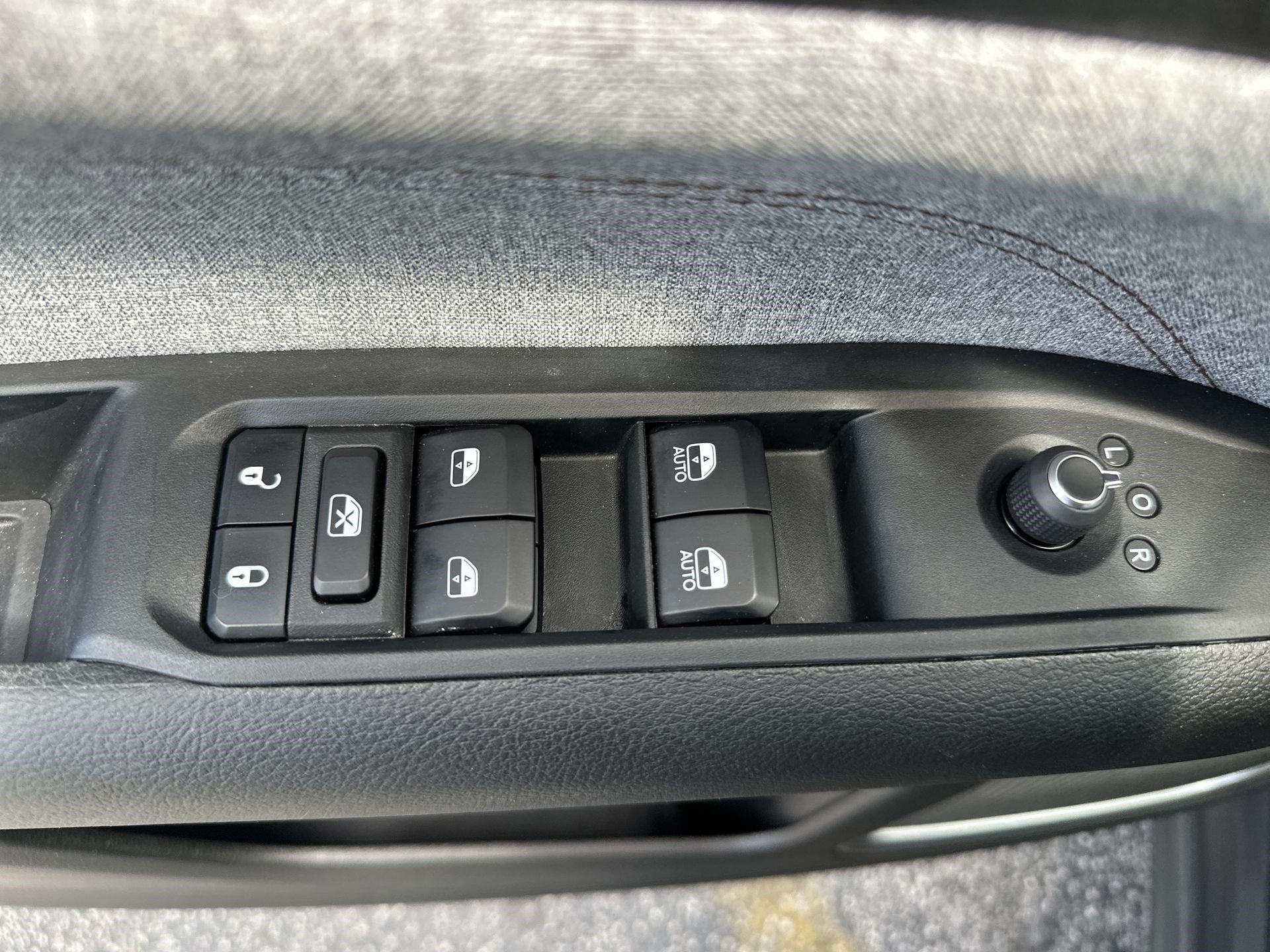 Used 2023 Jeep Compass Latitude AWD/4WD image 15