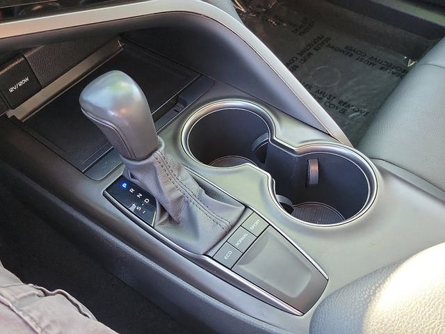 Used 2023 Toyota Camry SE image 12