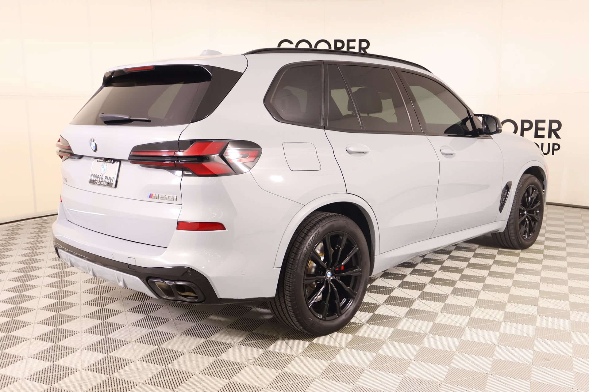 Used 2025 BMW X5 M60i AWD/4WD image 23