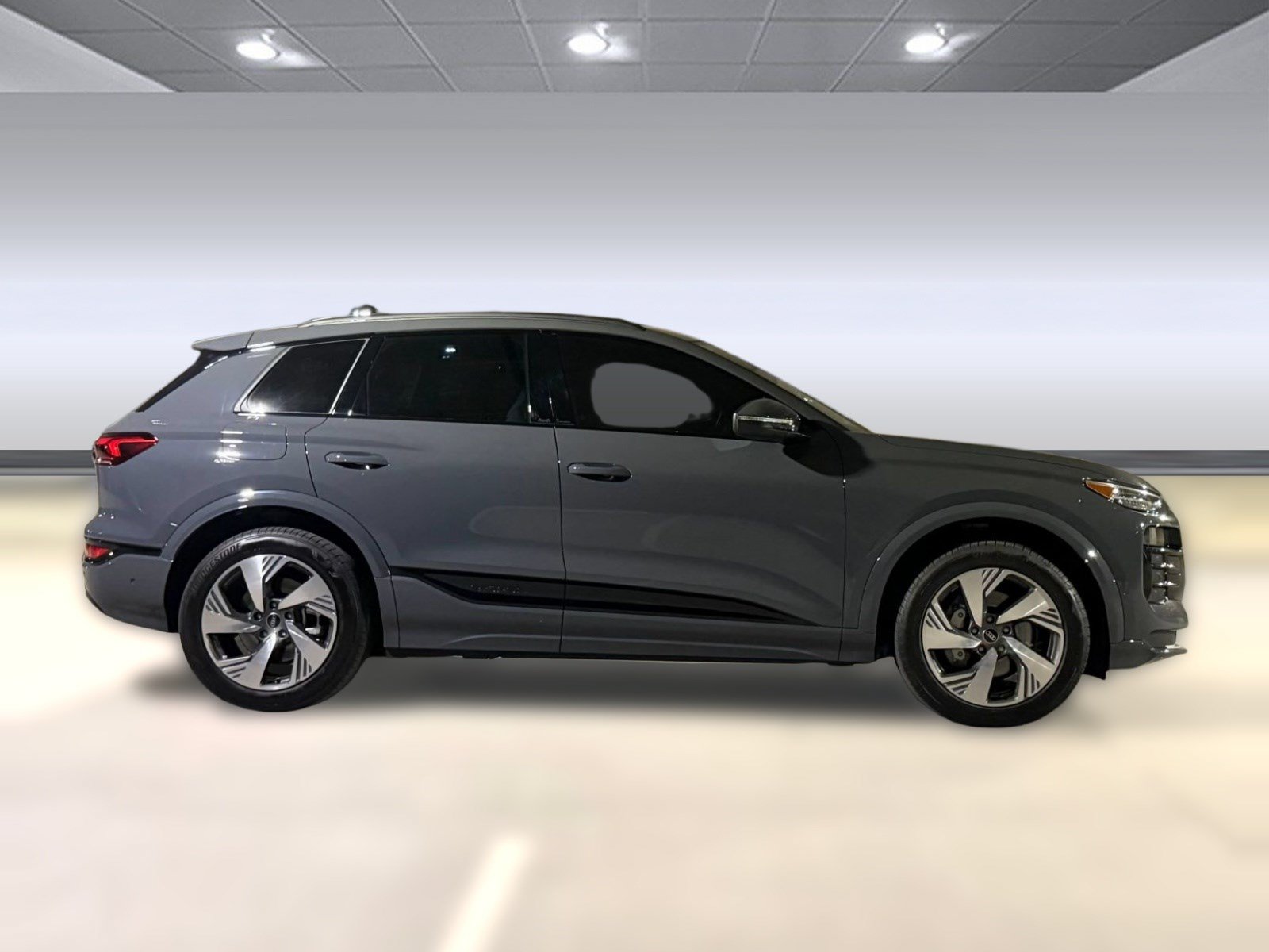 Used 2025 Audi Q6 e-tron Premium Plus w/ Premium Plus AWD/4WD image 8