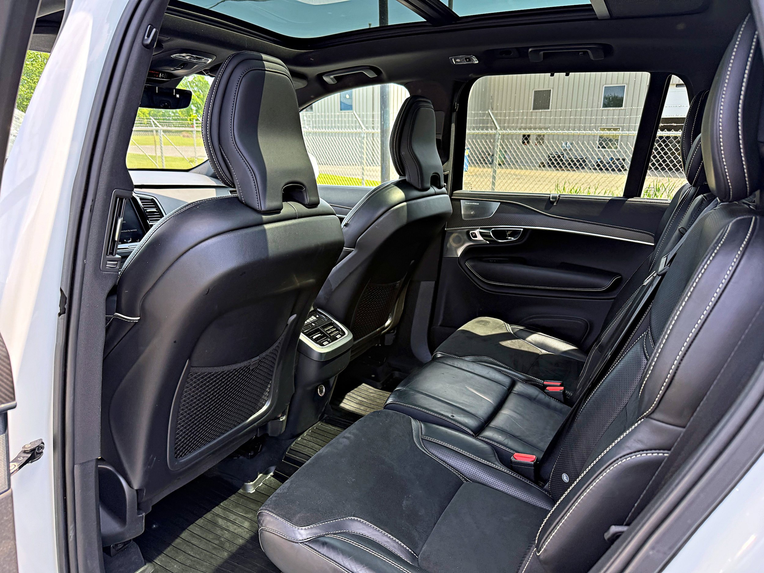 Used 2019 Volvo XC90 T6 R-Design w/ Advanced Package AWD/4WD image 19