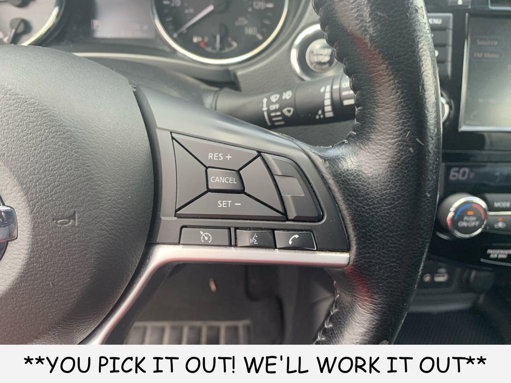 Used 2020 Nissan Rogue SV FWD image 17