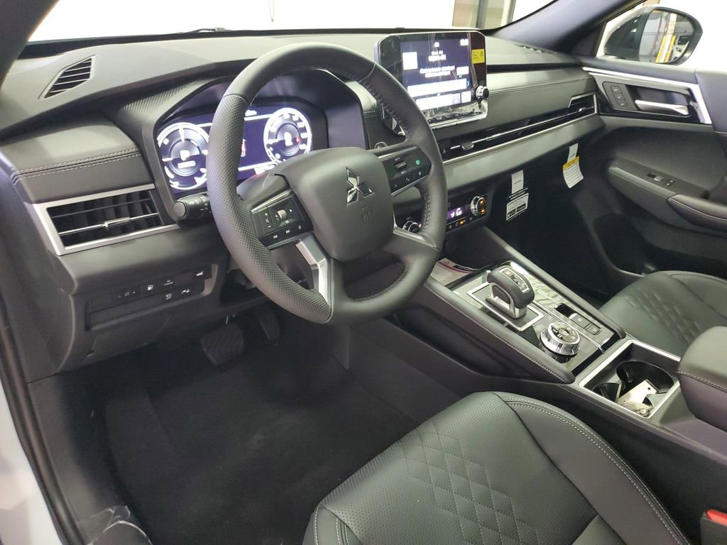 New 2025 Mitsubishi Outlander SEL Black Edition image 23