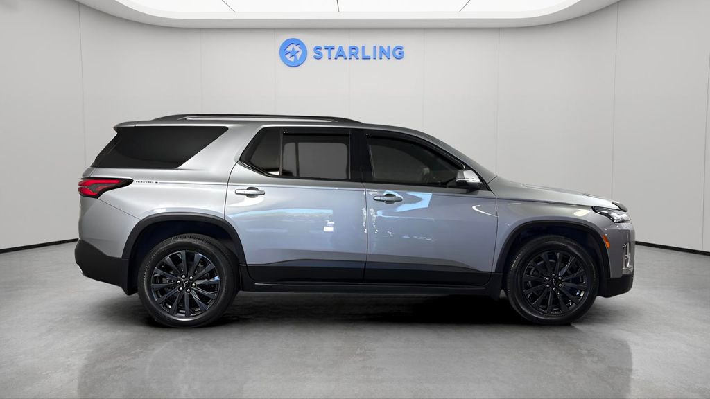 Used 2023 Chevrolet Traverse RS image 11