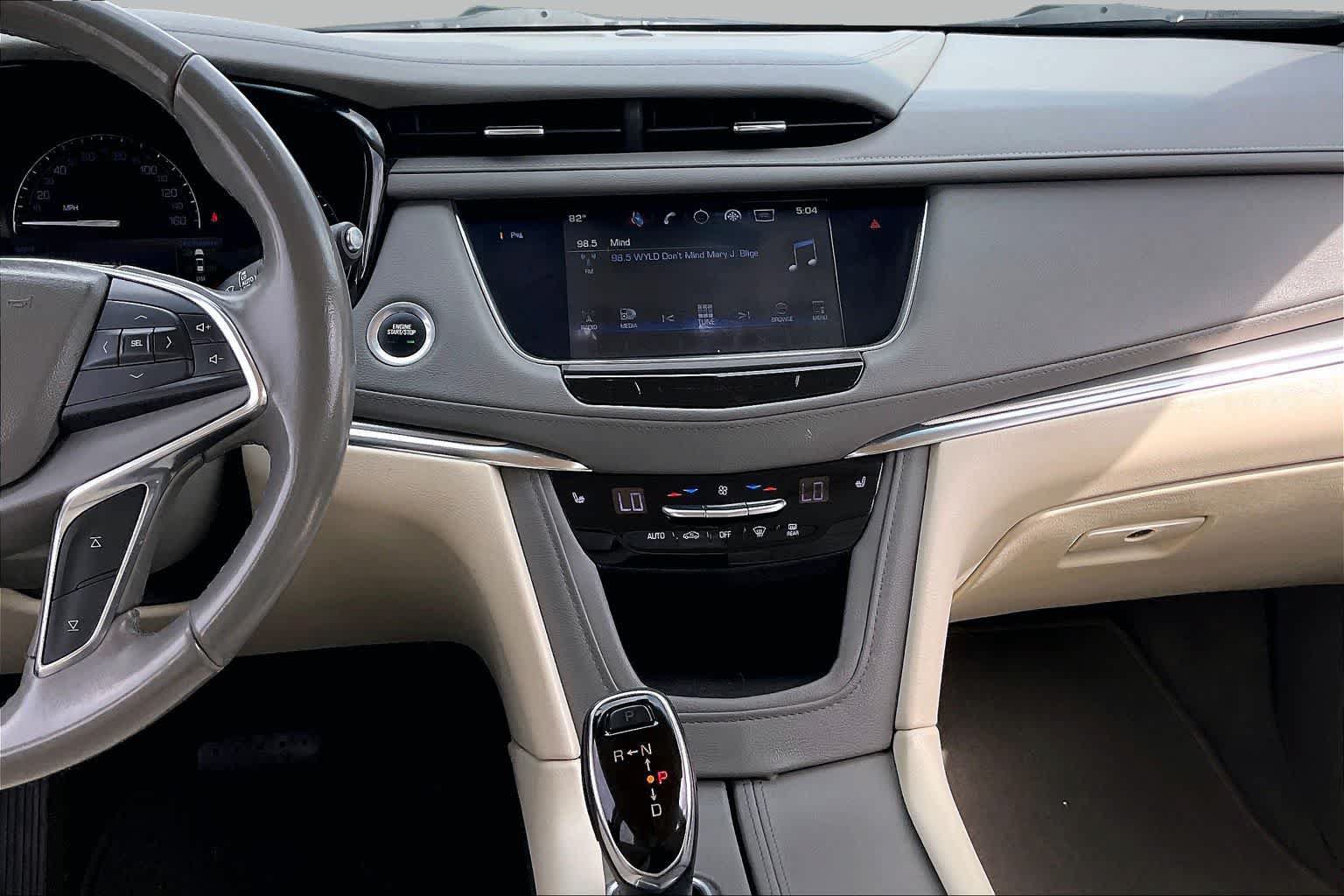 Used 2019 Cadillac XT5 Luxury FWD image 7