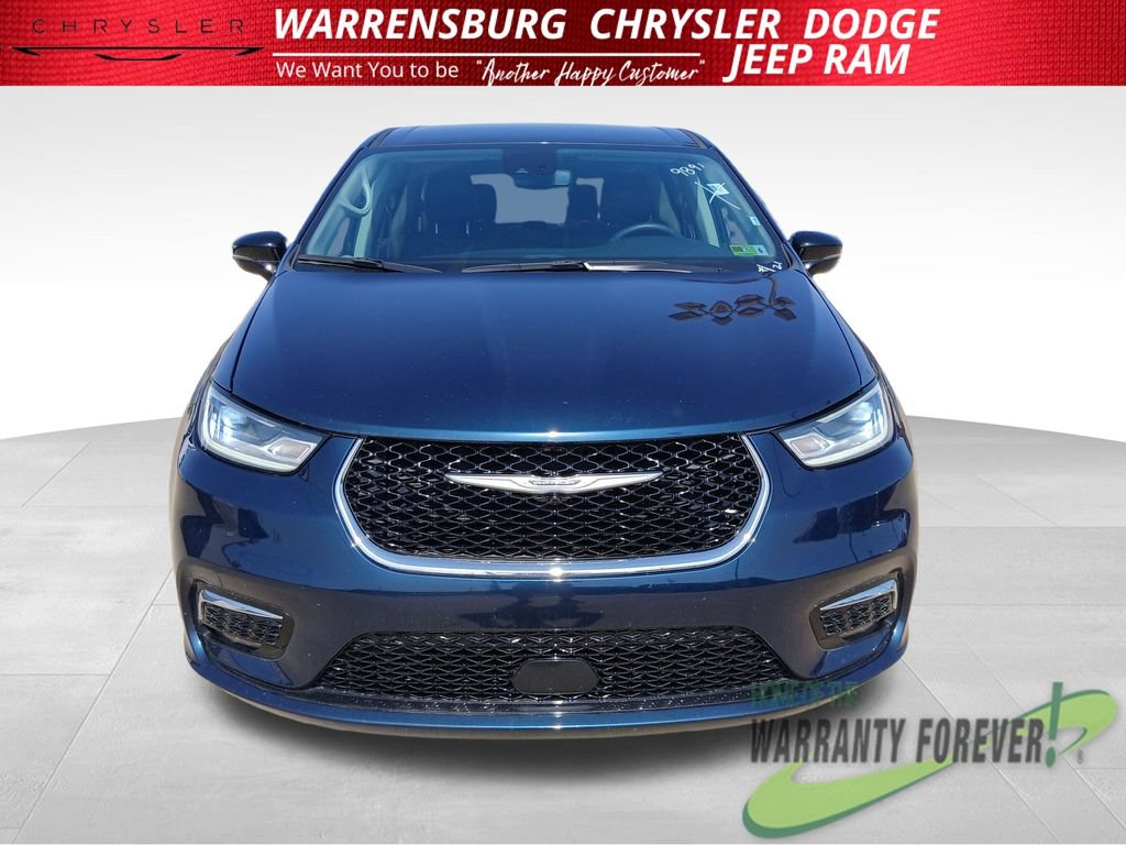 Used 2024 Chrysler Pacifica Touring-L FWD image 10