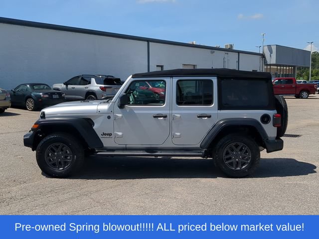 Used 2024 Jeep Wrangler Unlimited Sport AWD/4WD image 10