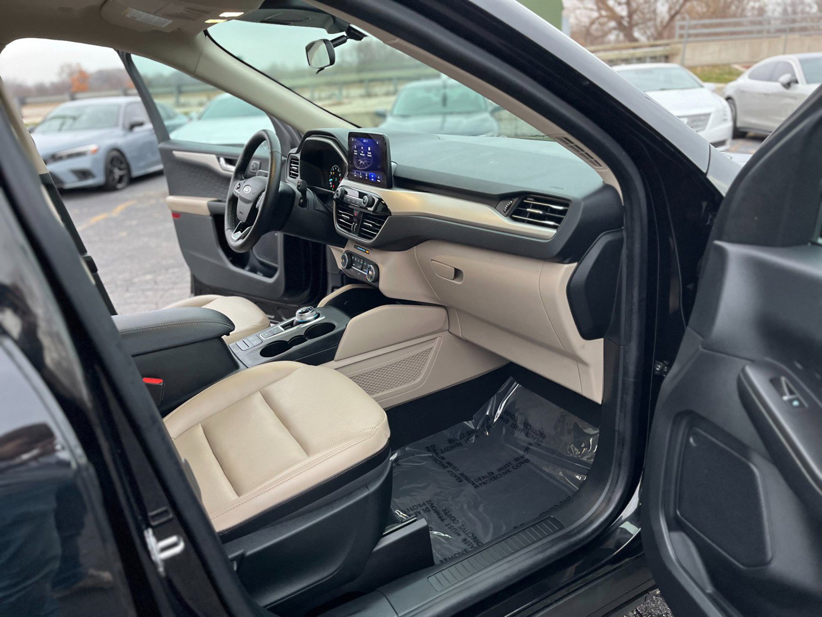 Used 2020 Ford Escape SEL image 34