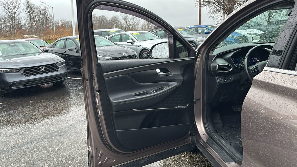 Used 2020 Hyundai Santa Fe SEL w/ Convenience + Premium Package image 11