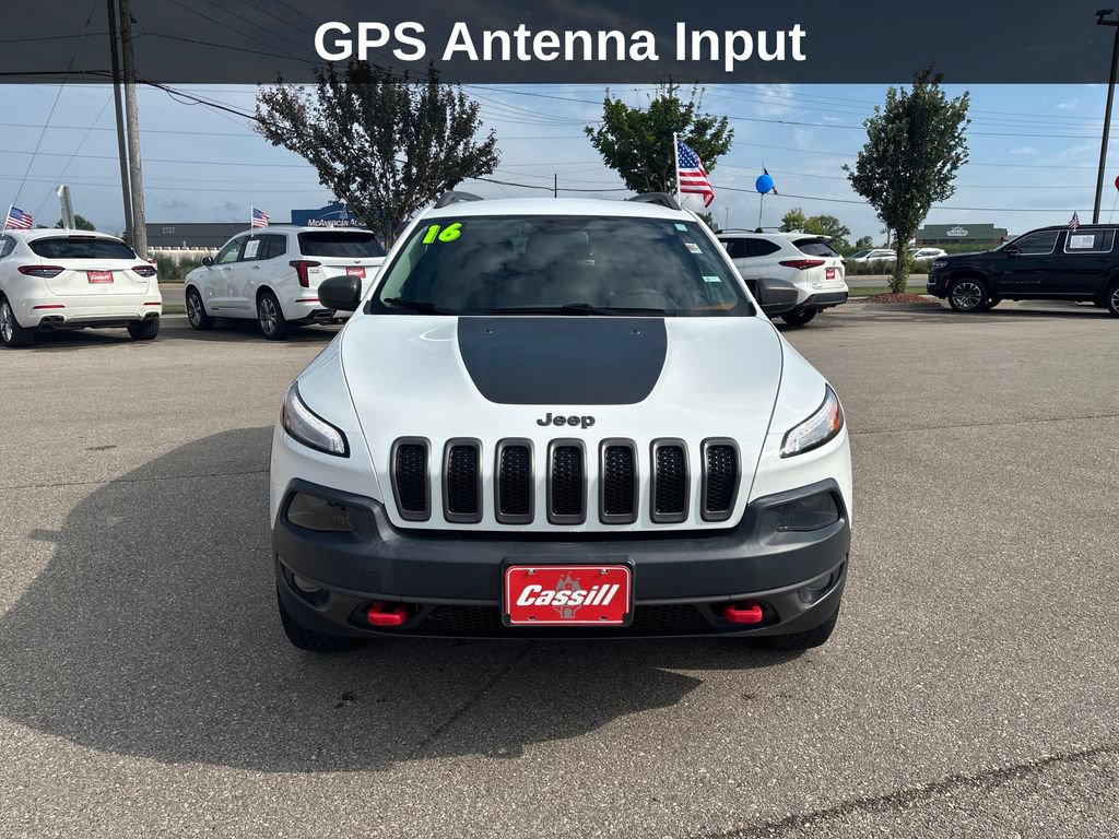 Used 2016 Jeep Cherokee Trailhawk w/ Leather Interior Group AWD/4WD image 10