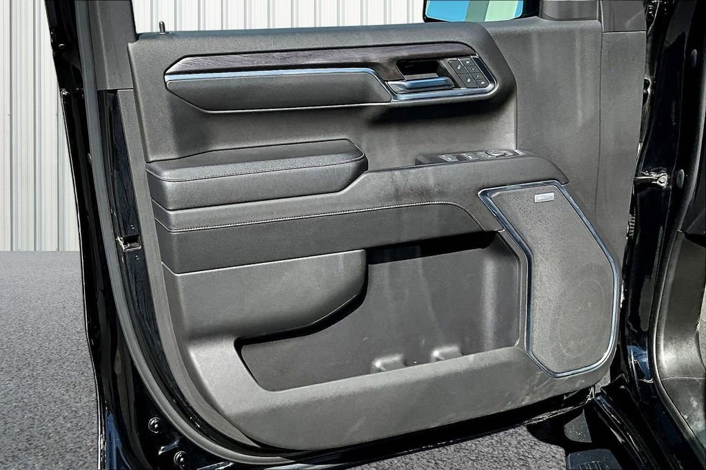 Used 2023 Chevrolet Silverado 1500 LTZ w/ LTZ Convenience Package II image 16