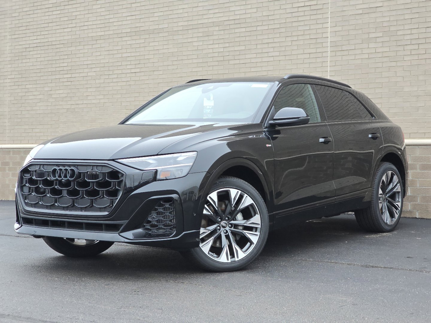 New 2026 Audi Q8 Premium Plus image 2