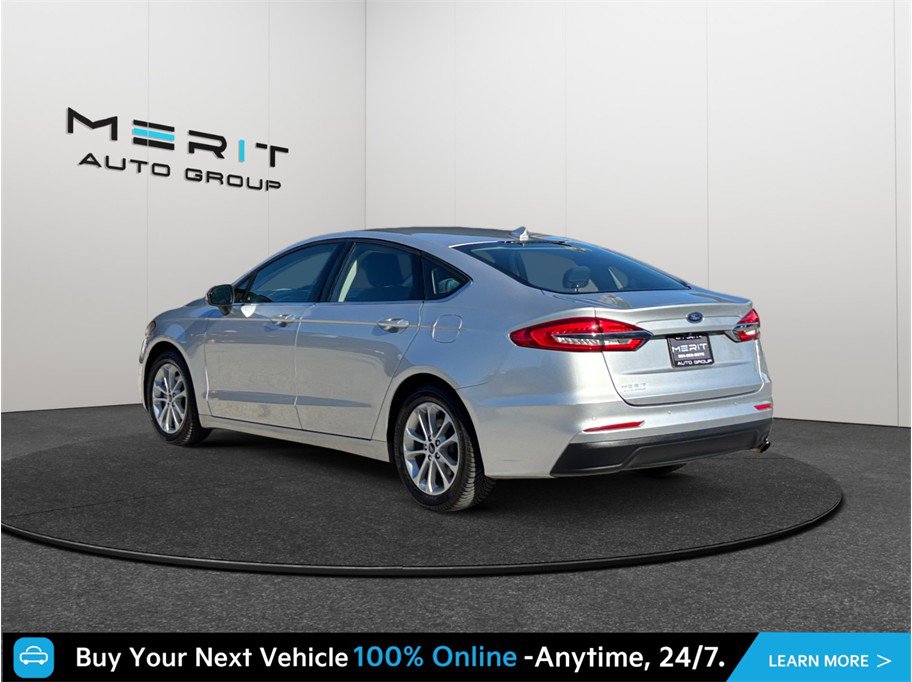 Used 2019 Ford Fusion SE FWD image 7