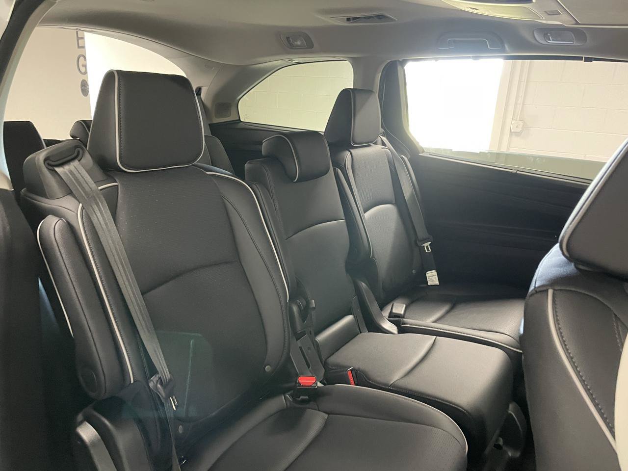 Used 2026 Honda Odyssey Elite image 21