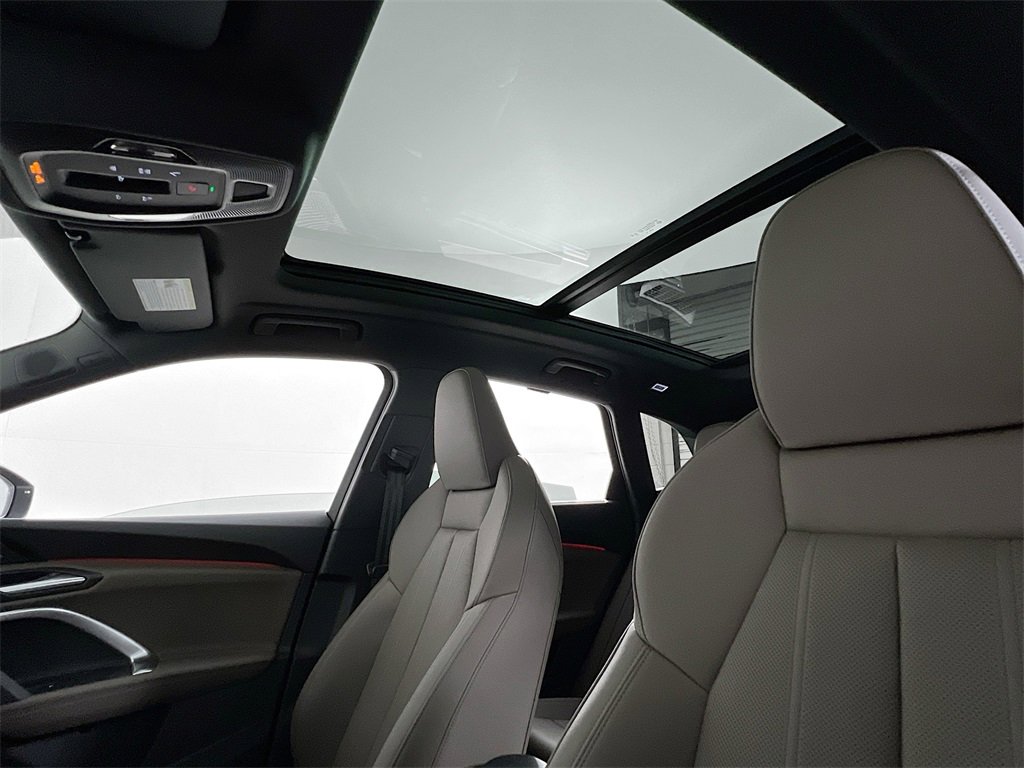New 2025 Audi Q5 Premium Plus image 12