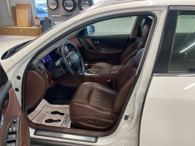 Used 2017 INFINITI QX50 2WD w/ Premium Package image 20