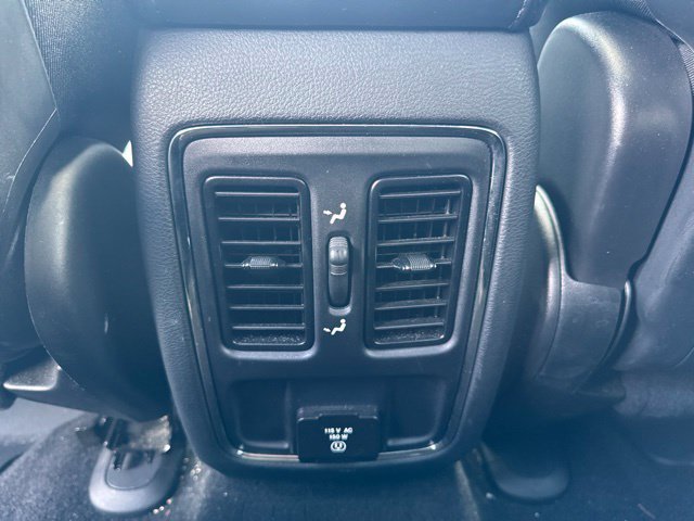 Used 2020 Jeep Grand Cherokee Altitude AWD/4WD image 30