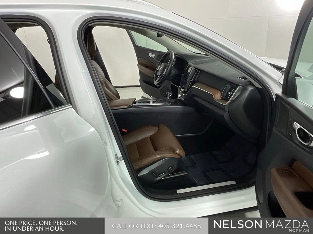 Used 2020 Volvo XC60 T6 Inscription AWD/4WD image 15