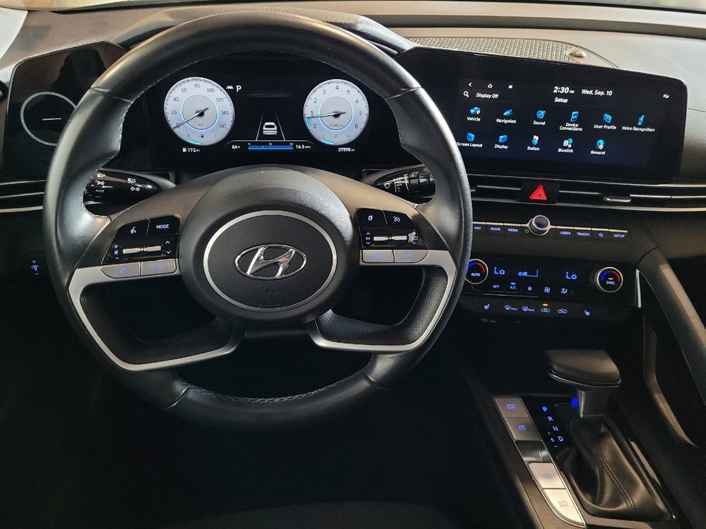 Used 2023 Hyundai Elantra SEL w/ Convenience Package image 22