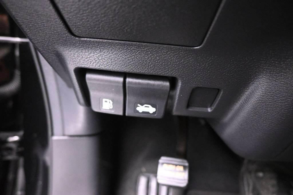 Used 2022 Nissan Murano SV FWD image 24