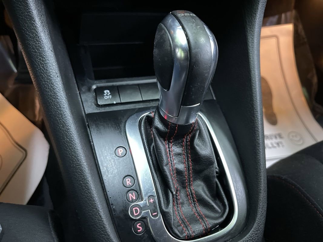 Used 2013 Volkswagen GTI 2-Door image 21