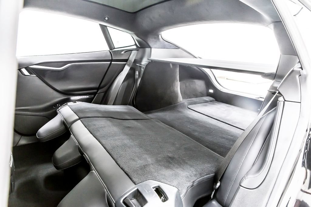 Used 2020 Tesla Model S Long Range AWD/4WD image 37