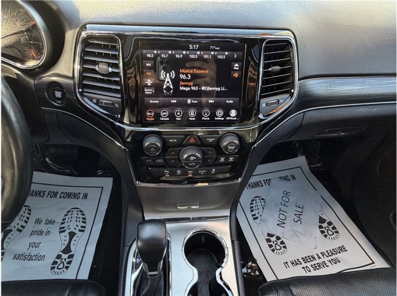 Used 2020 Jeep Grand Cherokee Limited w/ Luxury Group II image 40