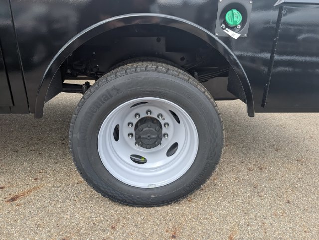 New 2027 Ford F550 4x4 Crew Cab image 25