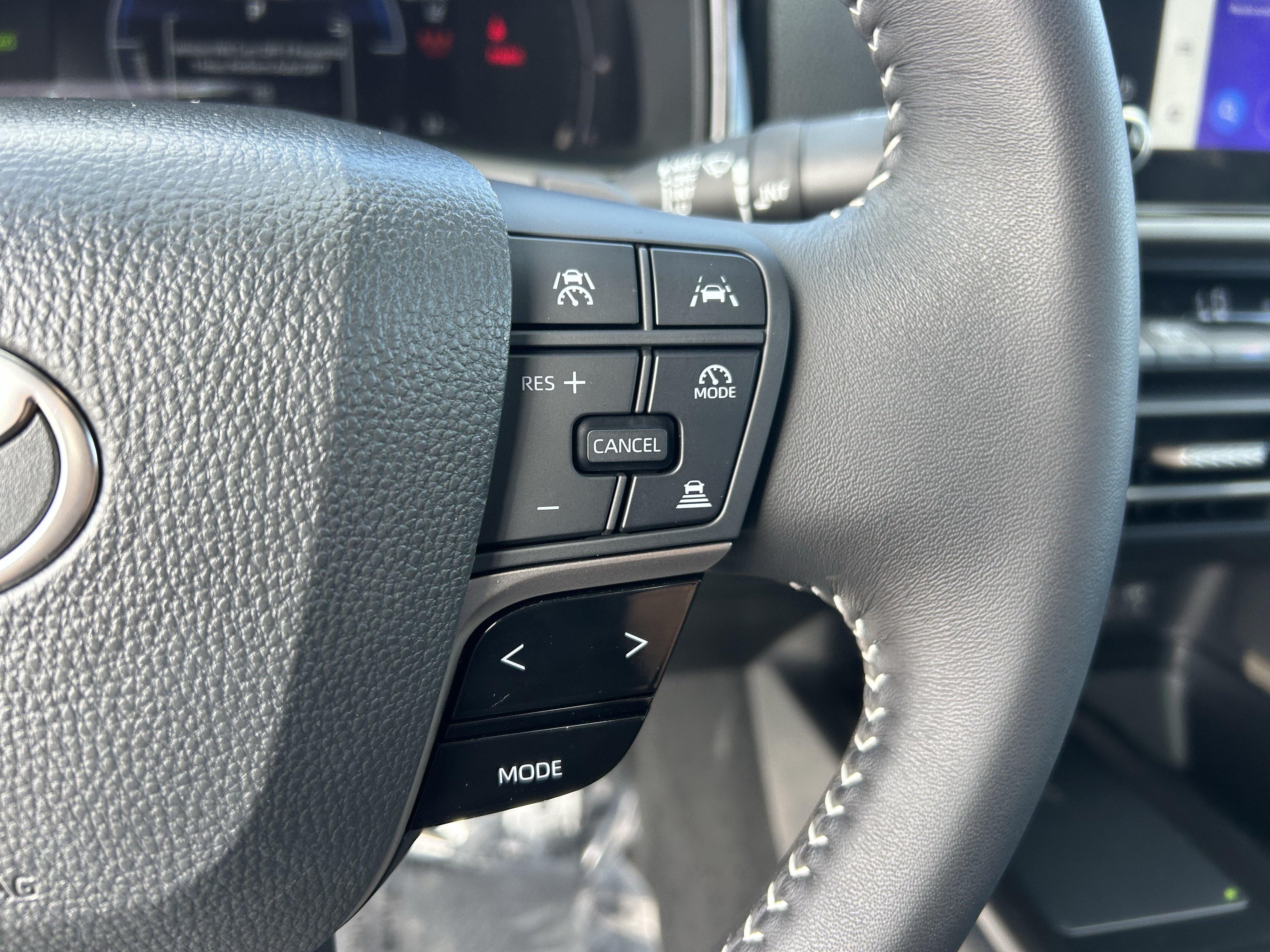 Certified 2026 Toyota Camry SE w/ Convenience Package FWD image 27