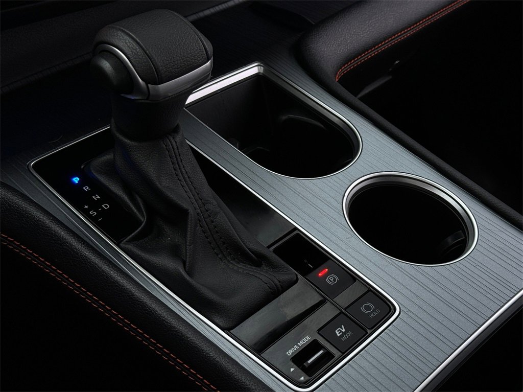 Certified 2024 Toyota Sienna XSE image 24