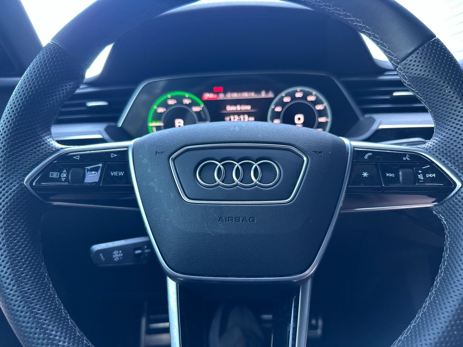 Used 2024 Audi SQ8 e-tron Premium Plus w/ Black Optic Package AWD/4WD image 23
