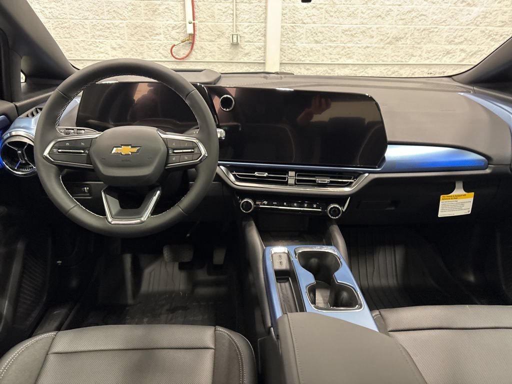 New 2026 Chevrolet Equinox EV LT w/ Convenience Package II AWD/4WD image 10
