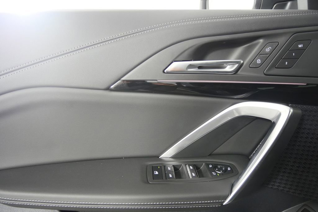 Used 2025 BMW X1 xDrive28i w/ Convenience Package AWD/4WD image 8