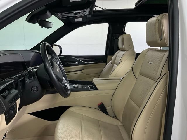 Used 2021 Cadillac Escalade Premium Luxury w/ Performance Package AWD/4WD image 26