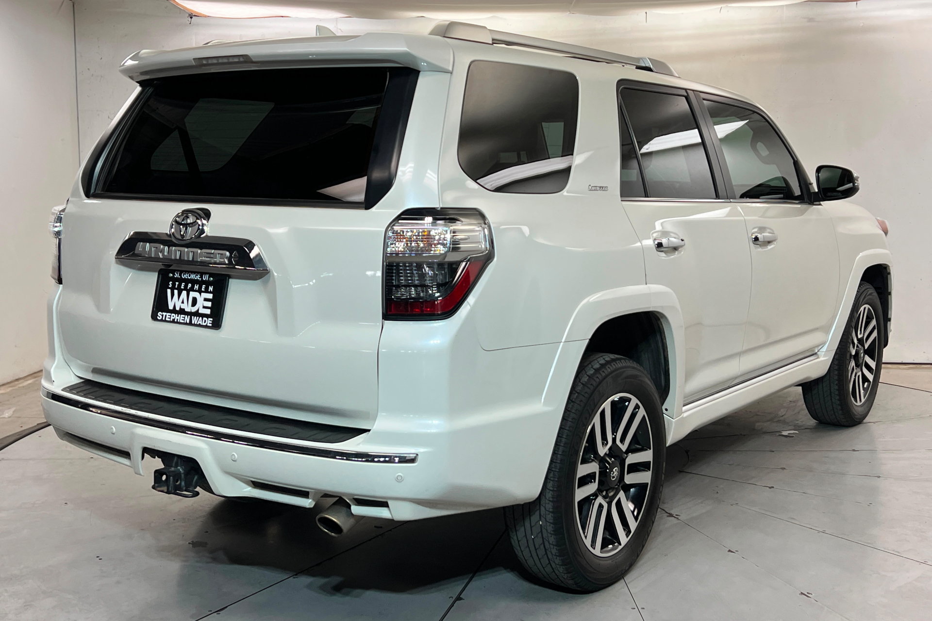 Used 2023 Toyota 4Runner Limited AWD/4WD image 6