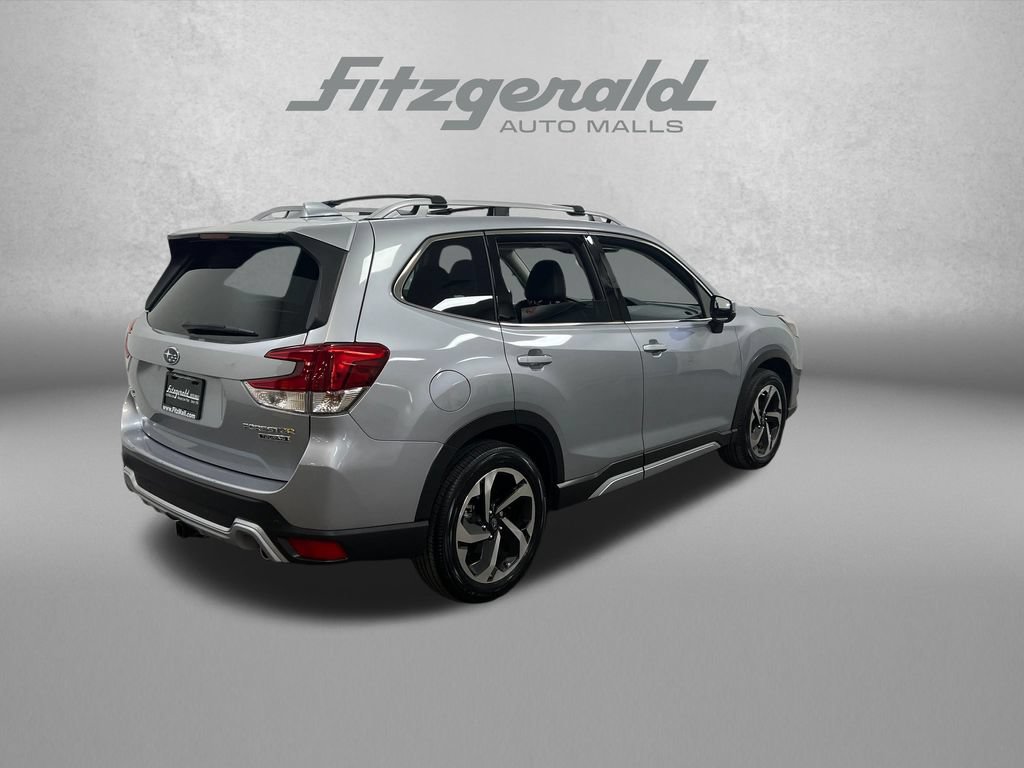 Used 2023 Subaru Forester Touring AWD/4WD image 6