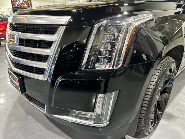Used 2015 Cadillac Escalade Premium AWD/4WD image 27