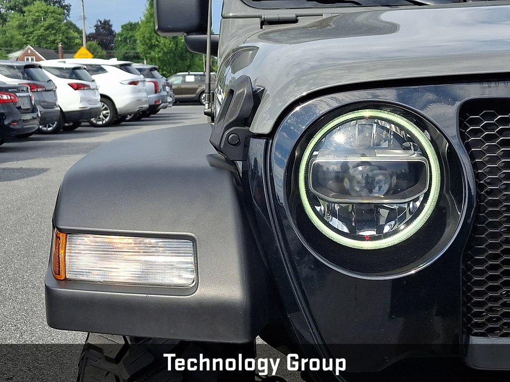 Used 2021 Jeep Wrangler Unlimited Sport AWD/4WD image 11