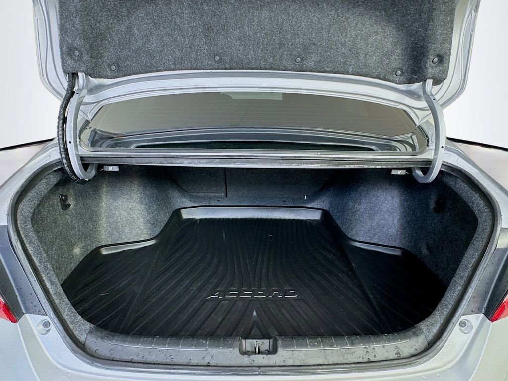 Used 2021 Honda Accord Sport image 29