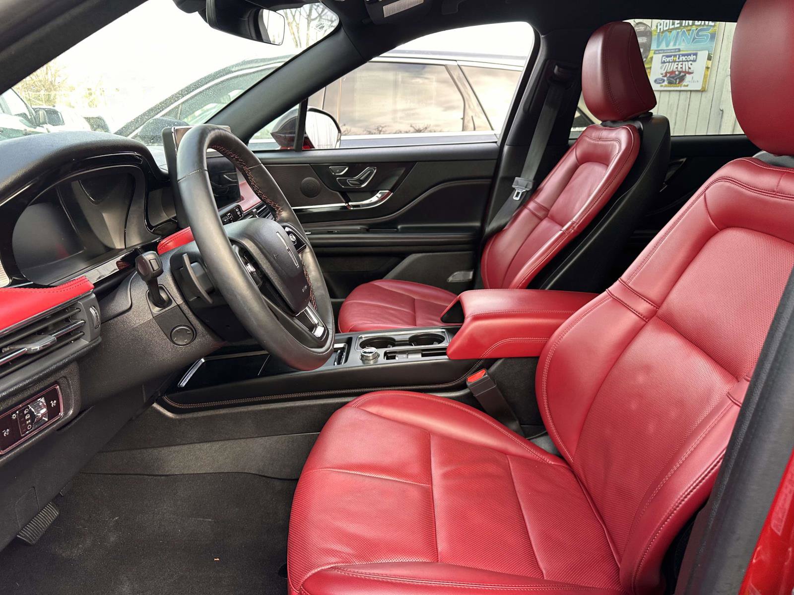 Used 2023 Lincoln Corsair Reserve w/ Equipment Group 201A image 9