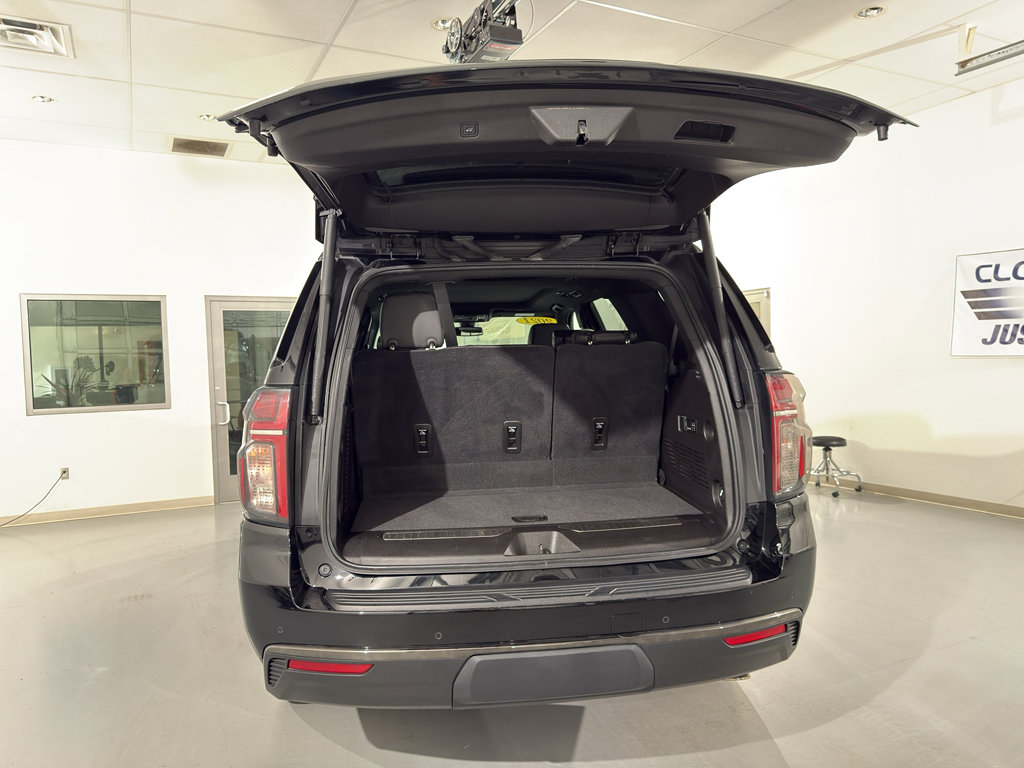 Used 2021 Chevrolet Tahoe Z71 w/ Z71 Signature Package image 9