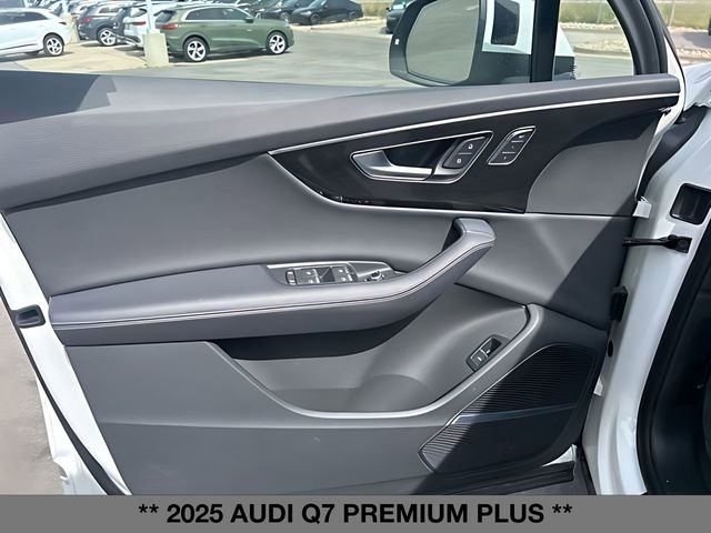 Used 2025 Audi Q7 3.0T Premium Plus AWD/4WD image 25