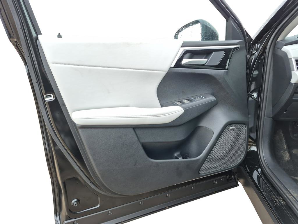 New 2026 Mitsubishi Outlander SE FWD image 26